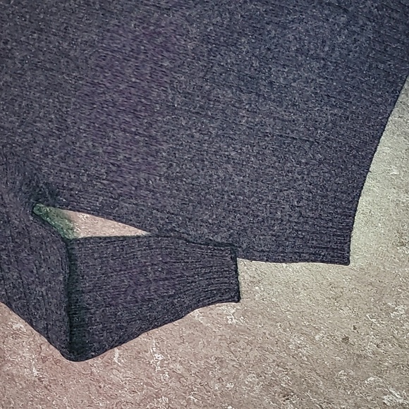 Vintage. Made in USA. Jantzen. Crewneck sweater.  Men's size Medium Tall - Picture 12 of 14